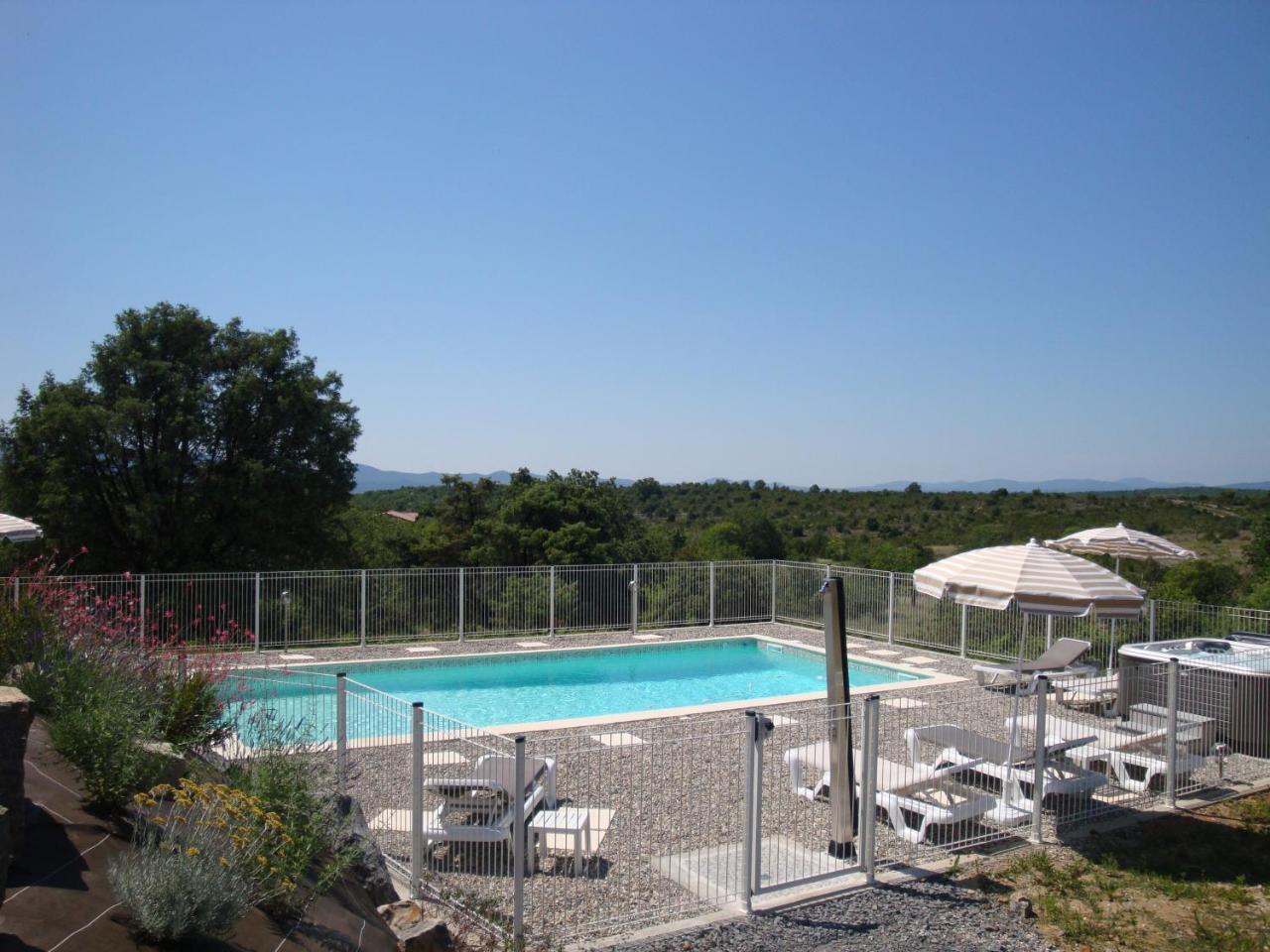 Les Villas De Perret ジョワイユーズ エクステリア 写真