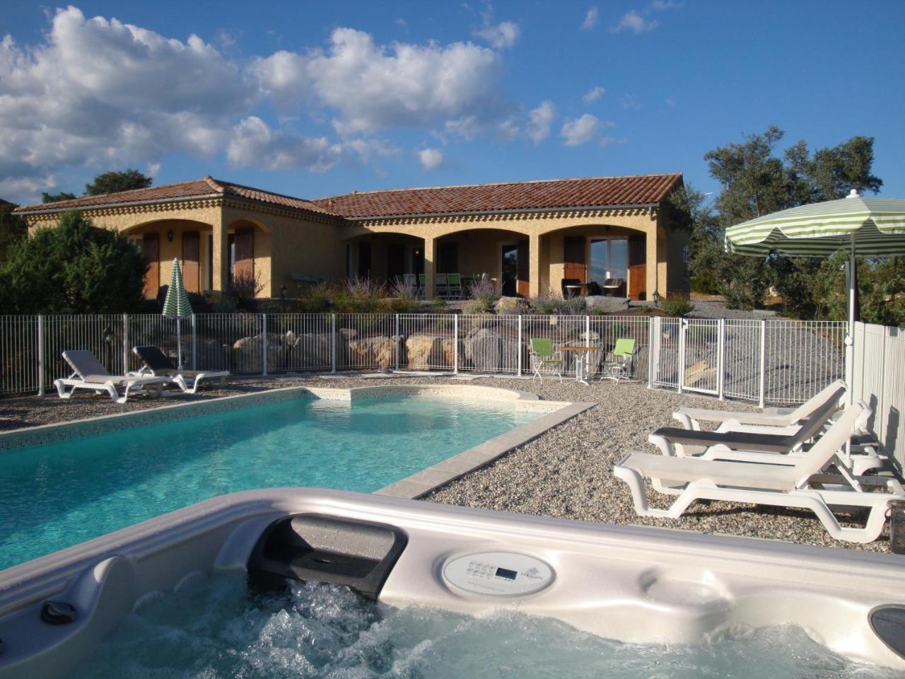 Les Villas De Perret ジョワイユーズ エクステリア 写真
