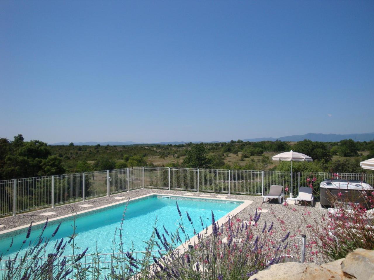 Les Villas De Perret ジョワイユーズ エクステリア 写真
